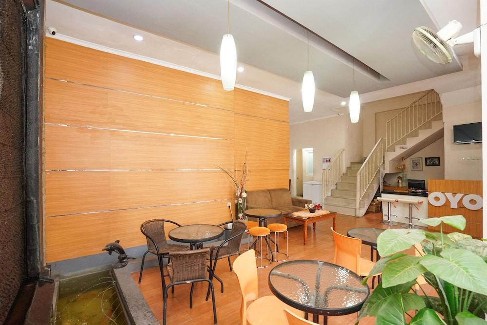 Oyo 450 Semampir Residence Surabaya Kültér fotó