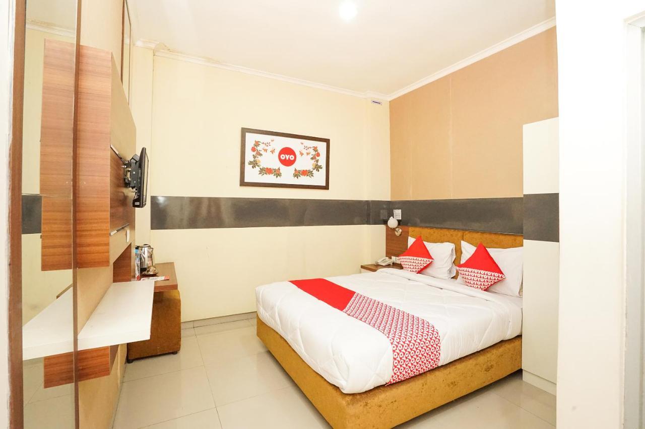Oyo 450 Semampir Residence Surabaya Kültér fotó