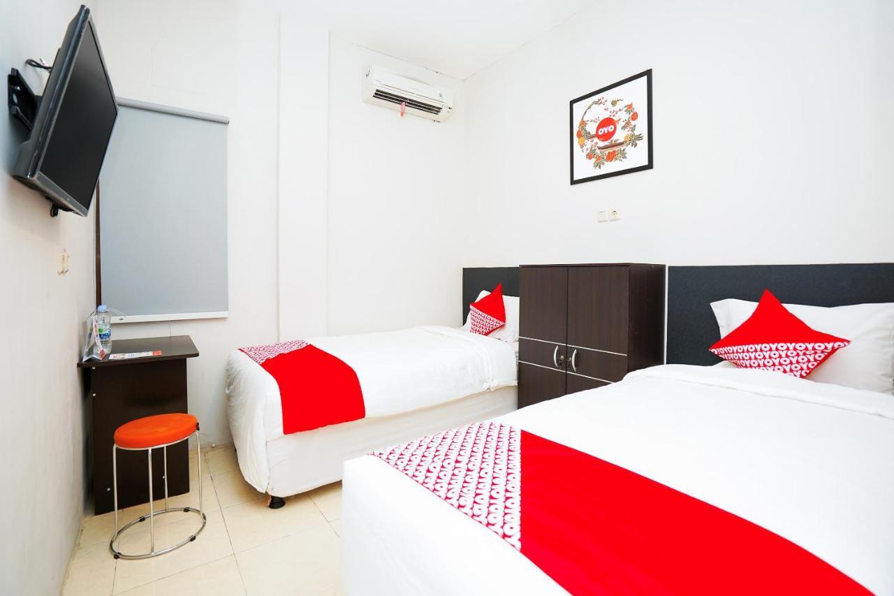 Oyo 450 Semampir Residence Surabaya Kültér fotó
